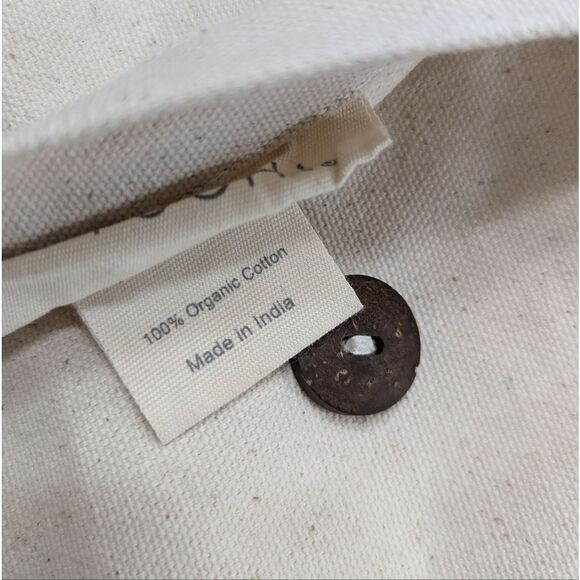 Coyuchi Organic Cotton Pillow Cover - Picture 6 of 11